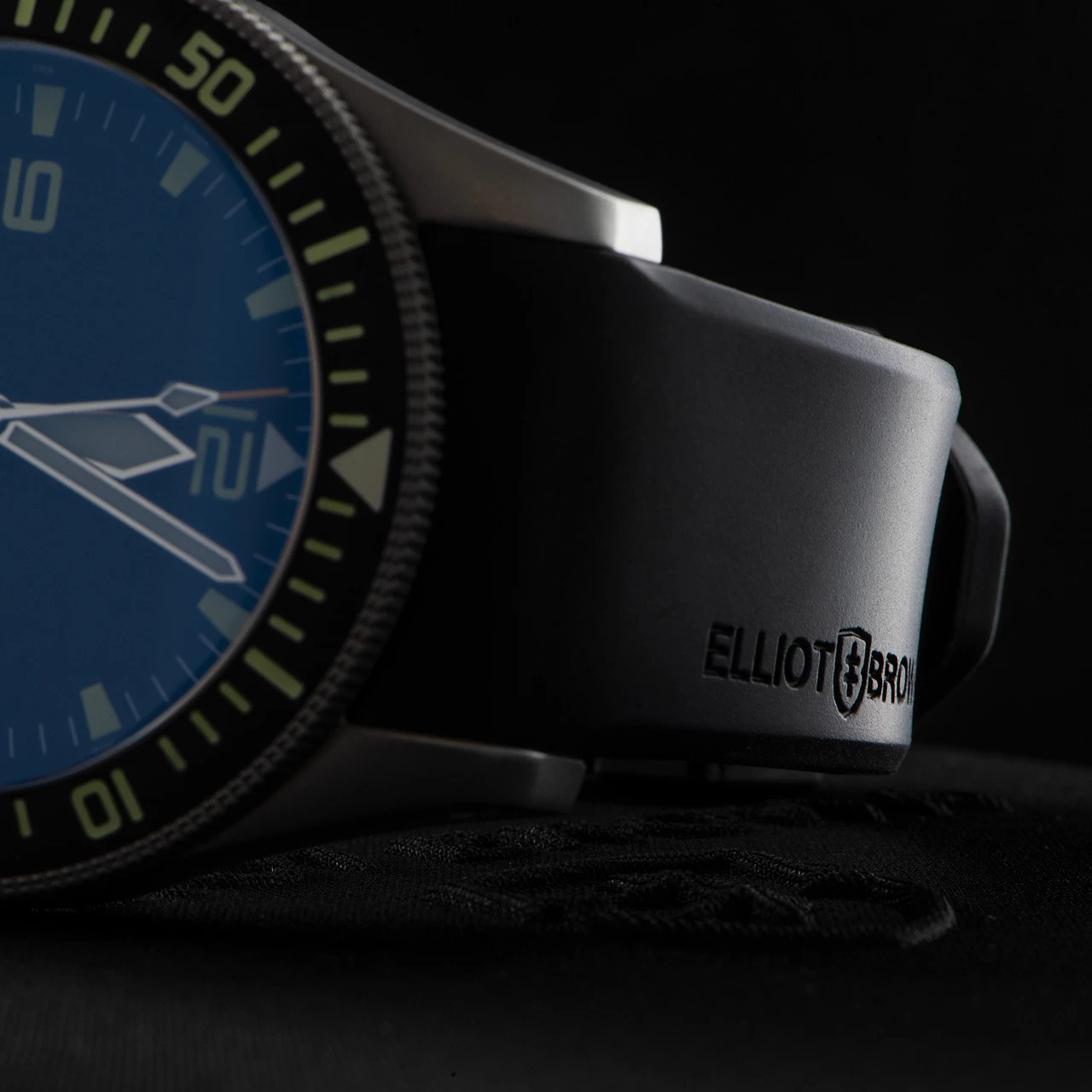 Elliot Brown Holton Automatic 101-A11-R01 Watch 4 Elliot Brown Holton Automatic 101-A11-R01 Watch - Image 2