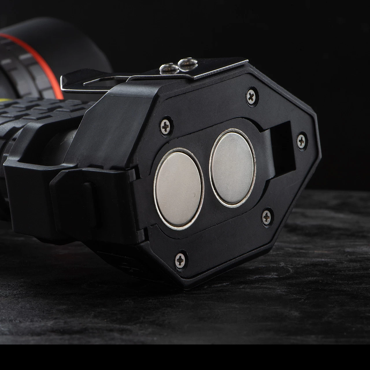 Nebo Luxtreme SL100 Spotlight 1600 5 Nebo Luxtreme SL100 Spotlight 1600 - Image 3