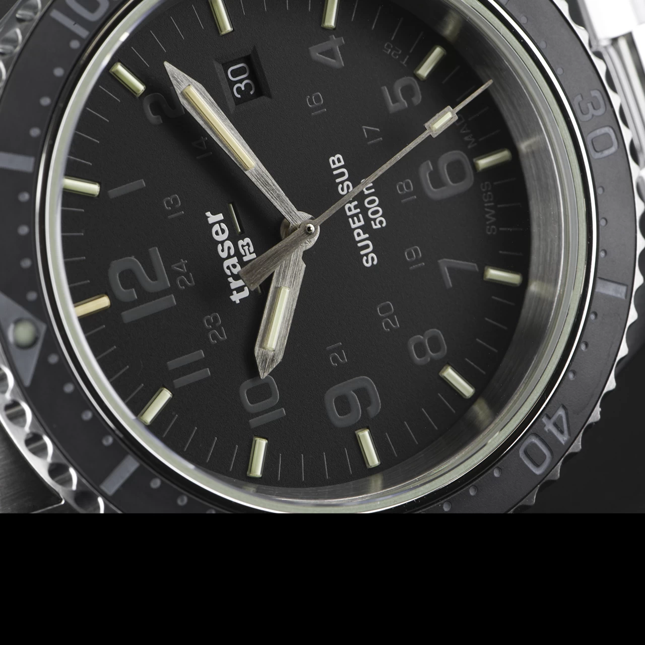 Traser H3 P67 Super Sub Stainless Bracelet 6 Traser H3 P67 Super Sub Stainless Bracelet - Image 4