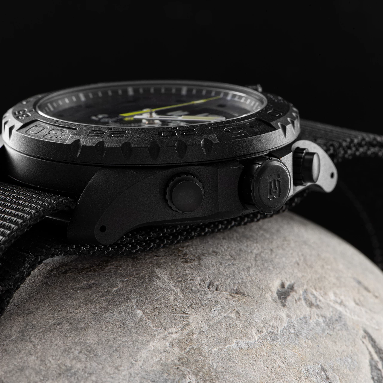 Traser H3 P96 Outdoor Pioneer Chronograph 7 Traser H3 P96 Outdoor Pioneer Chronograph - Image 5