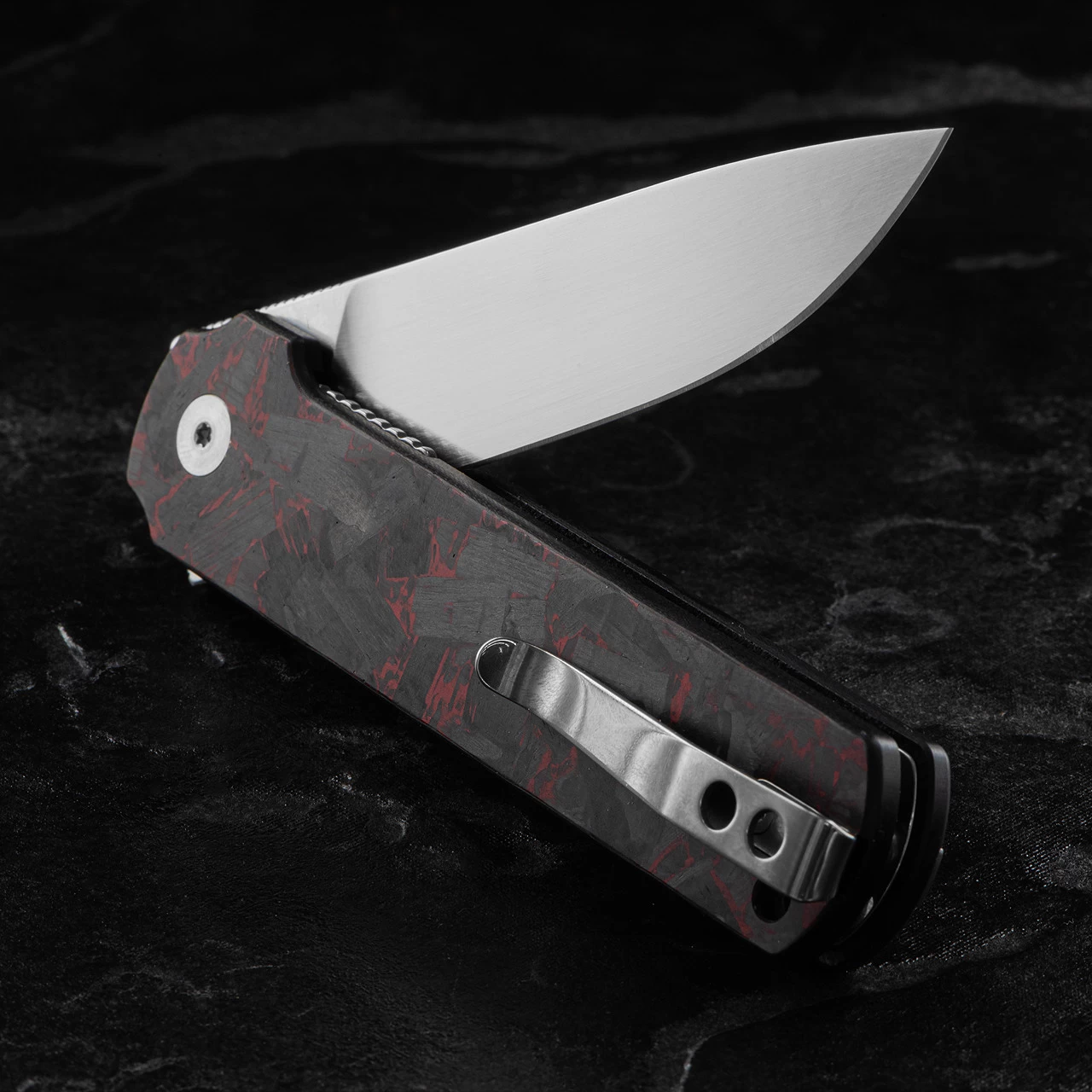 QSP Lark Carbon Fibre Folding Knife 4 QSP Lark Carbon Fibre Folding Knife - Image 2