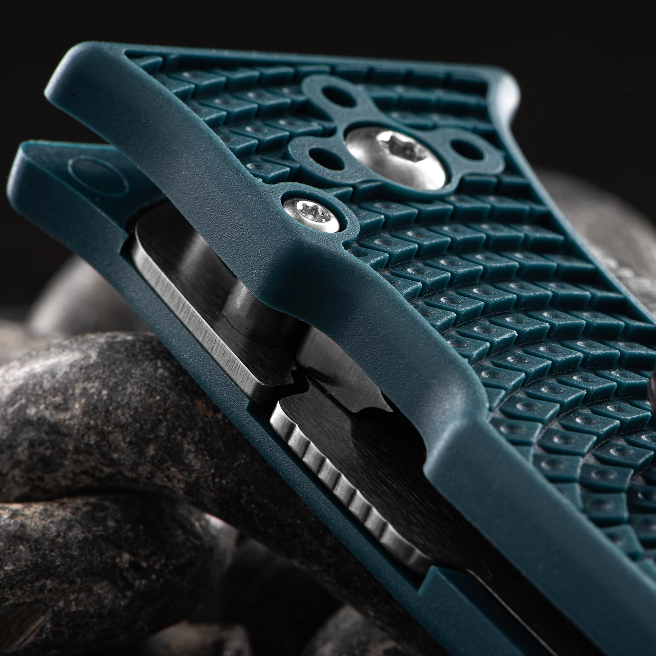 Spyderco Lil' Temperance Lightweight K390 Folding Knife 6 Spyderco Lil' Temperance Lightweight K390 Folding Knife - Image 4