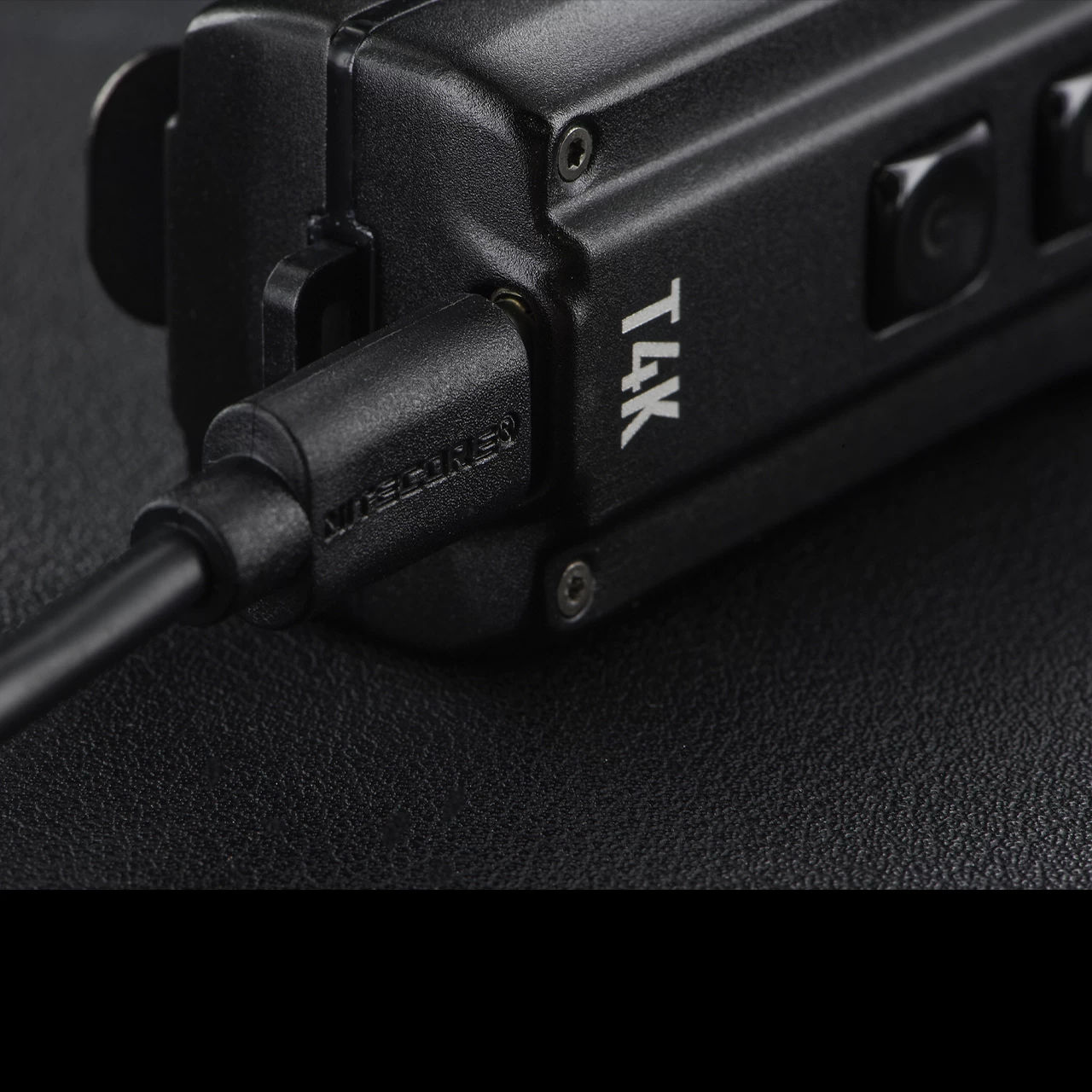 Nitecore T4K 3 Nitecore T4K