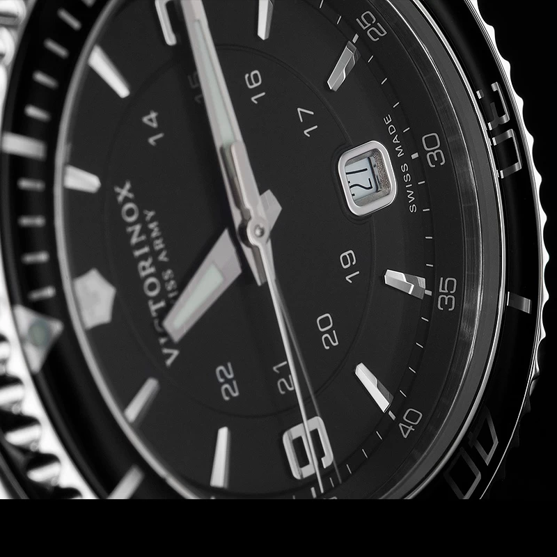 Victorinox Maverick Large 4 Victorinox Maverick Large - Image 2