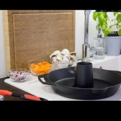 Petromax Poultry Roaster CF30 10 Petromax Poultry Roaster CF30 -Outdoor Sport Online Shop p4 px cf30det2 33828.1587401779