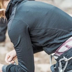 TAD Women Storm Pullover Loden Green -Outdoor Sport Online Shop tad stormdet4 23943.1642758918